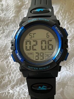 SKMEI Men’s Black and Blue Digital Sport Watch
